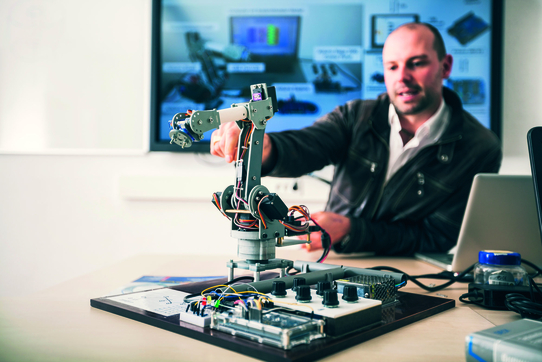 IKA Reutte Mechatronik Roboter IKA Reutte Mechatronik Roboter